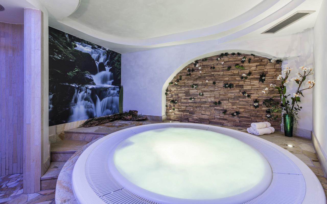Stoa - Elegant & Romantic Guest House - "Adults Only" San Vigilio Di Marebbe Exterior foto
